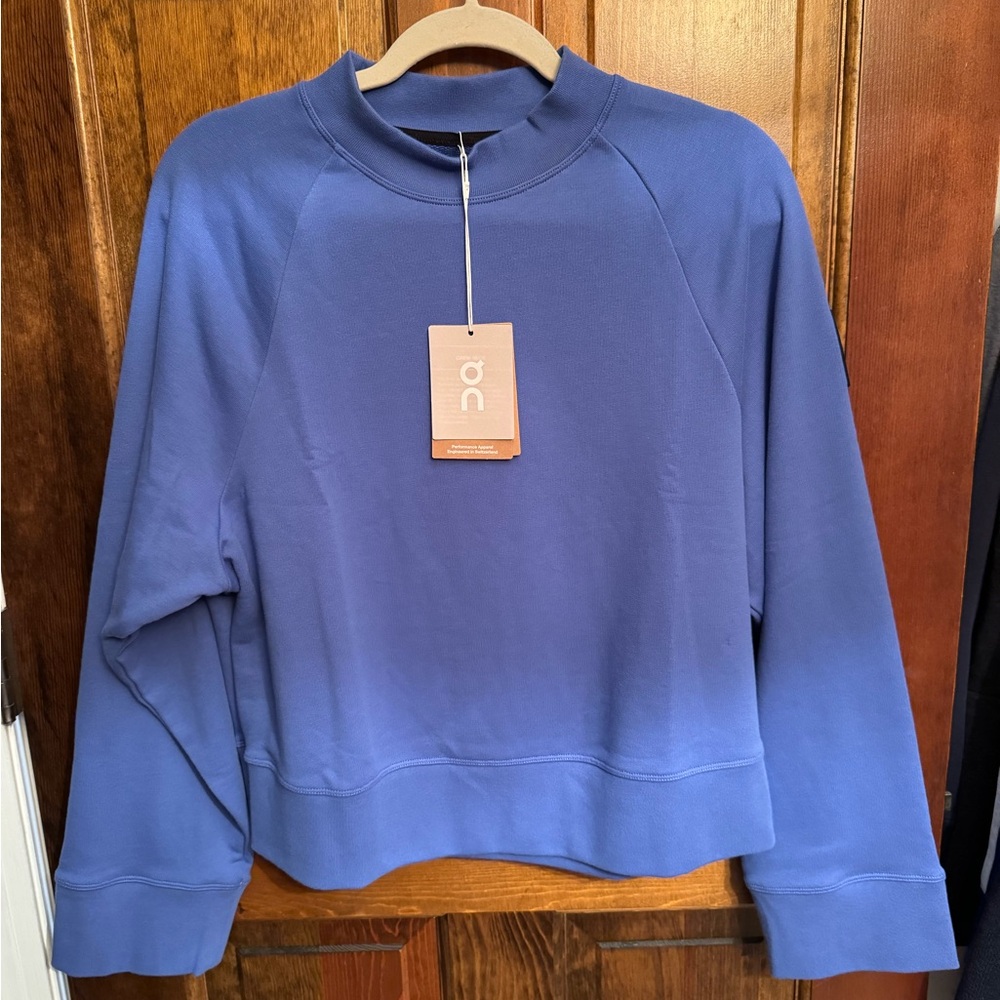 Women’s new On Cloud sweatshirt.